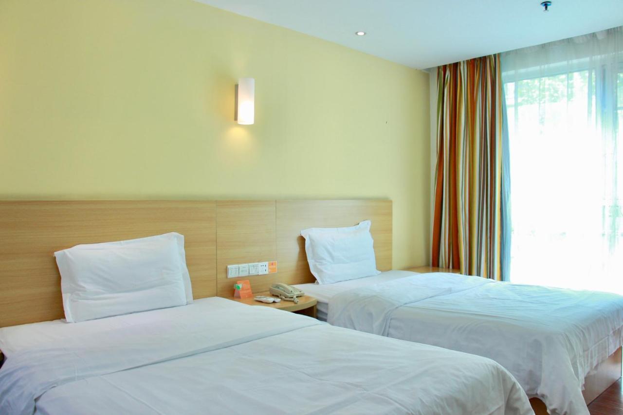 7Days Inn Guangzhou Tianhe Yantang Yue Ken Road Exteriér fotografie